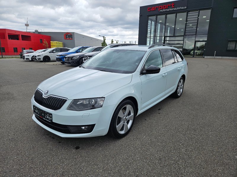 Skoda Octavia Combi Style XENON SHZ PDC NAVI TEMPO