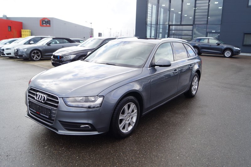 Audi A4 Avant PANO AUT SHZ PDC TEMPO NAVI