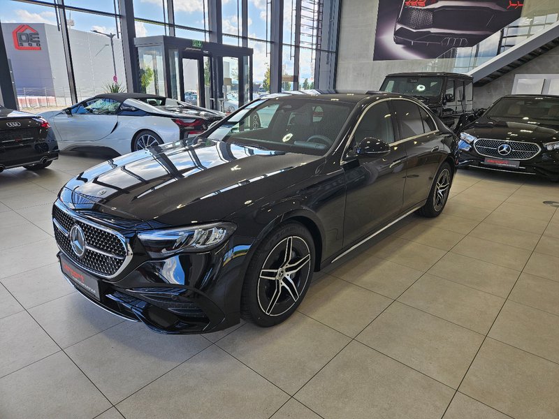 Mercedes-Benz E 200 4Matic AMG Line Advanced DISTR LED PANO 360