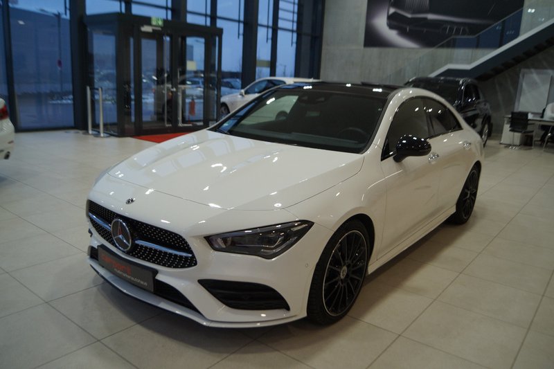 Mercedes-Benz CLA 220 d AMG NIGHT PANO 19 ZOLL