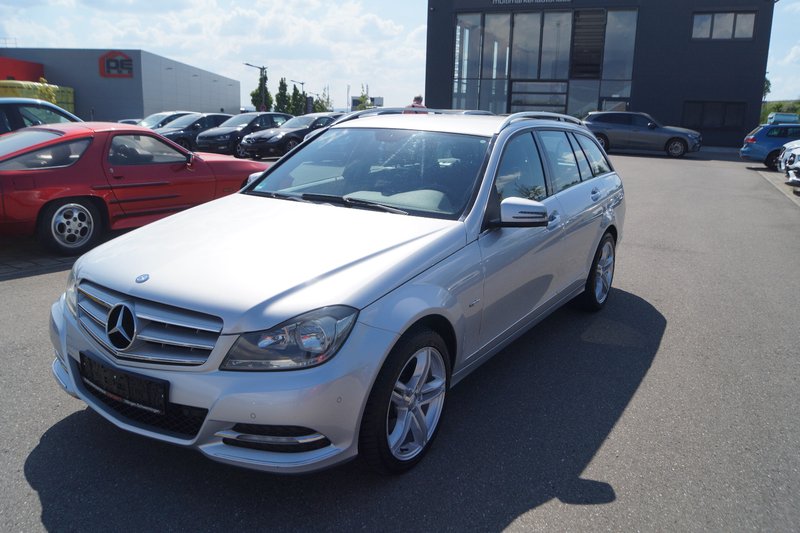 Mercedes-Benz C 220 T CDI BlueEfficiency AVANTGARDE NAVI SHZ PDC