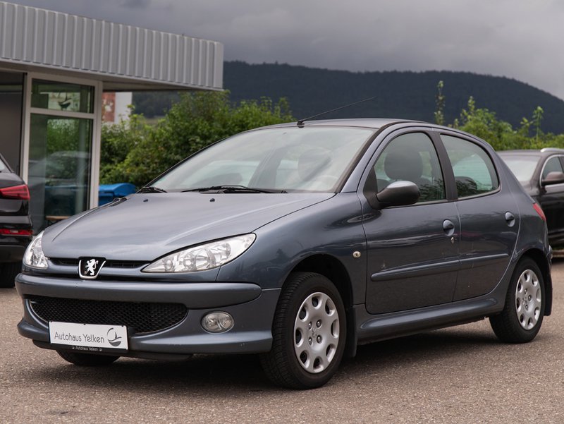 Peugeot 206 1.1 *2.HD*SPORTSITZE* gebraucht kaufen in Spaichingen -  Int.Nr.: 439 VERKAUFT
