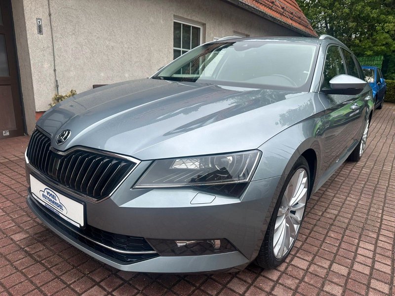 Skoda Superb Combi Style*DSG*ACC*SITZHZG*132KW*