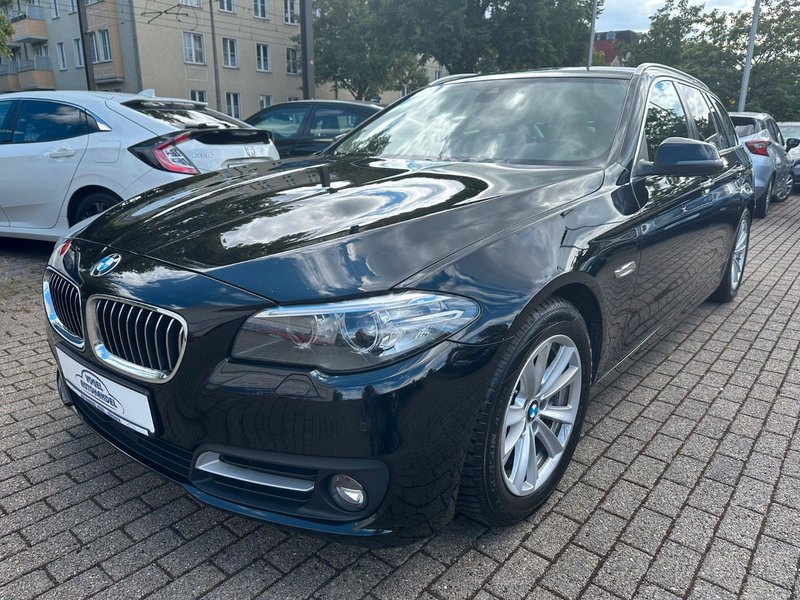 BMW 530dTouring*HUD*LEDER*EL.HECKKL.*SCHECKHEFT*ACC*