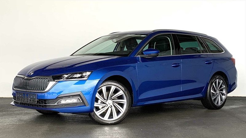 Skoda Octavia IV Combi 1,5 TSI DSG Style ACC DAB LED