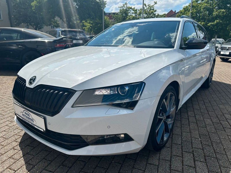 Skoda Superb Combi Sportline*DSG*NAVI*XENON*SITZHZG*