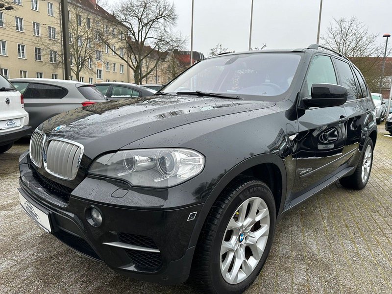BMW X5 xDrive40d*HUD*SH*AHK*SOFT CLOSE*BELÜFTET SITZ