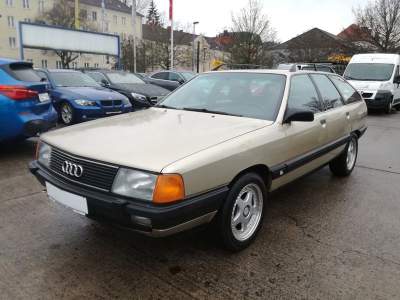 Audi 100 Avant-Quattro*AHK*LM-FELGEN*