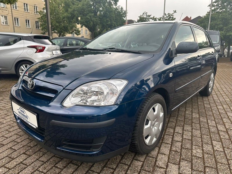 Toyota Corolla 1.4 *ERST 28TKM*ALLWETTER*PDC*2.HAND*ZV*