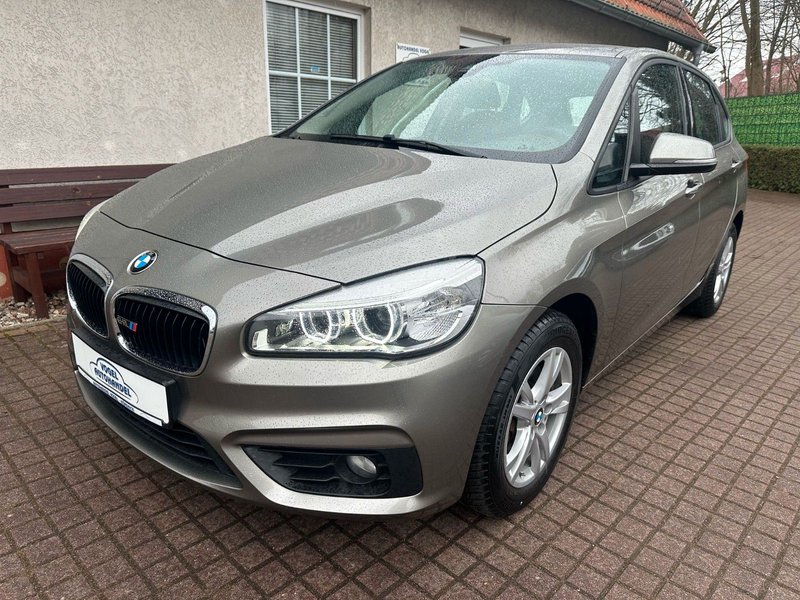 BMW 218i Active Tourer Advantage*1.HD*LED*SITZHZ