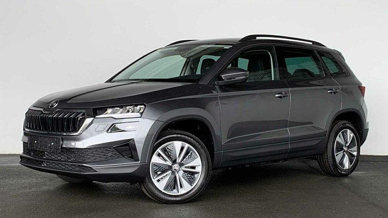 Skoda Karoq 1,5 TSI DSG Style AHK DAB LED NAVI RFK