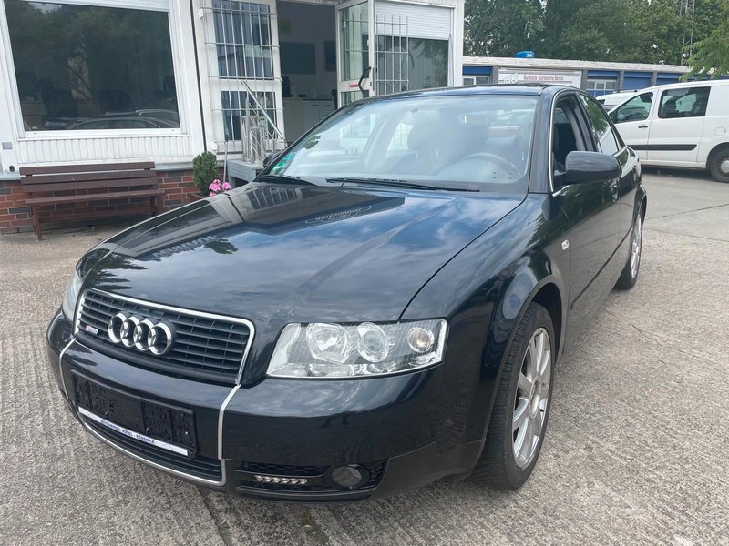 Audi A4 Lim. 2.0*TÜV BIS 03/26*SITZHZG*AHK*