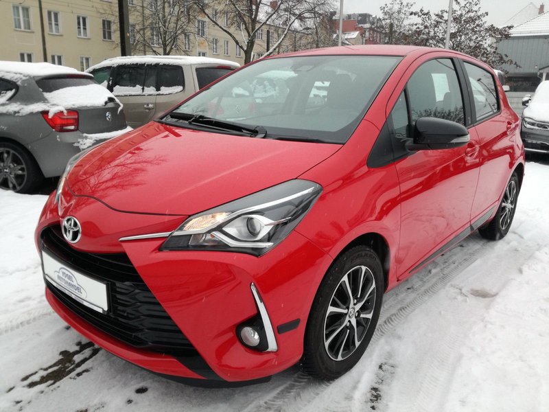 Toyota Yaris Team D*SITZHZG*82KW*ASSISTENTEN*ERST 28TKM