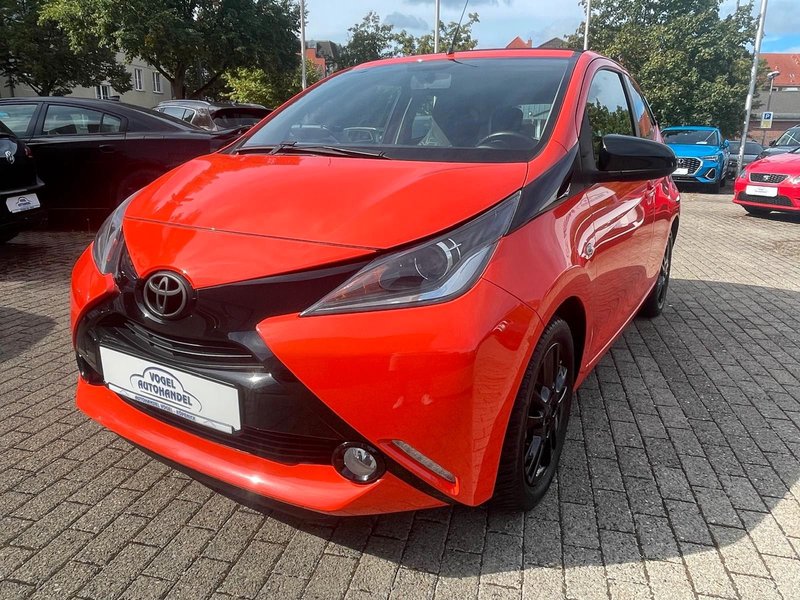 Toyota Aygo x-wave*CAM*SITZHZG*KLIMA*FALTDACH*