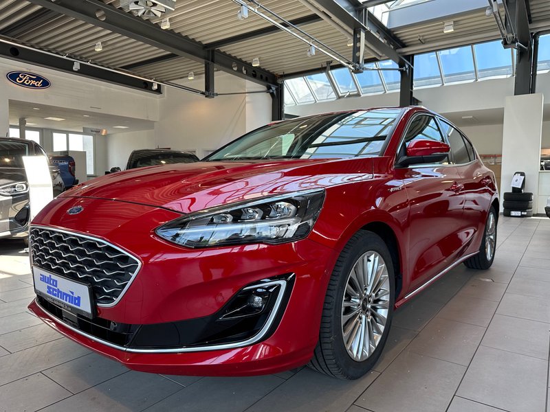 Ford Focus Vignale LED + RFK + Head Up