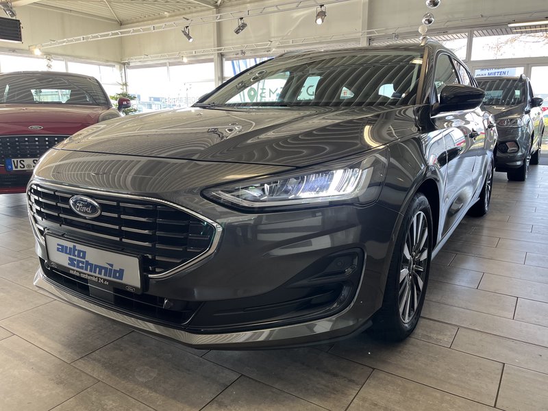 Ford Focus Turnier Titanium X AHK schwenkb. + Fahrerassistenz