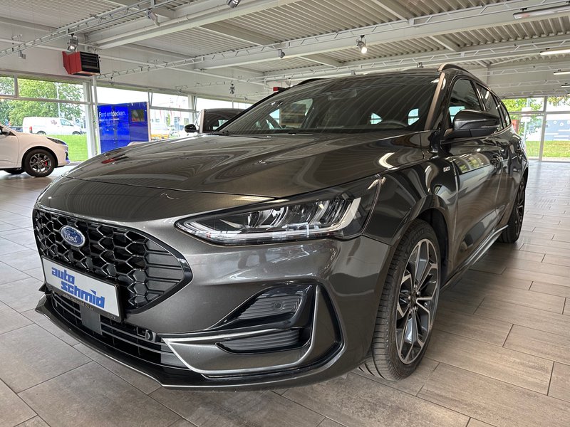 Ford Focus Turnier ST-Line Facelift ACC + AHK schw.