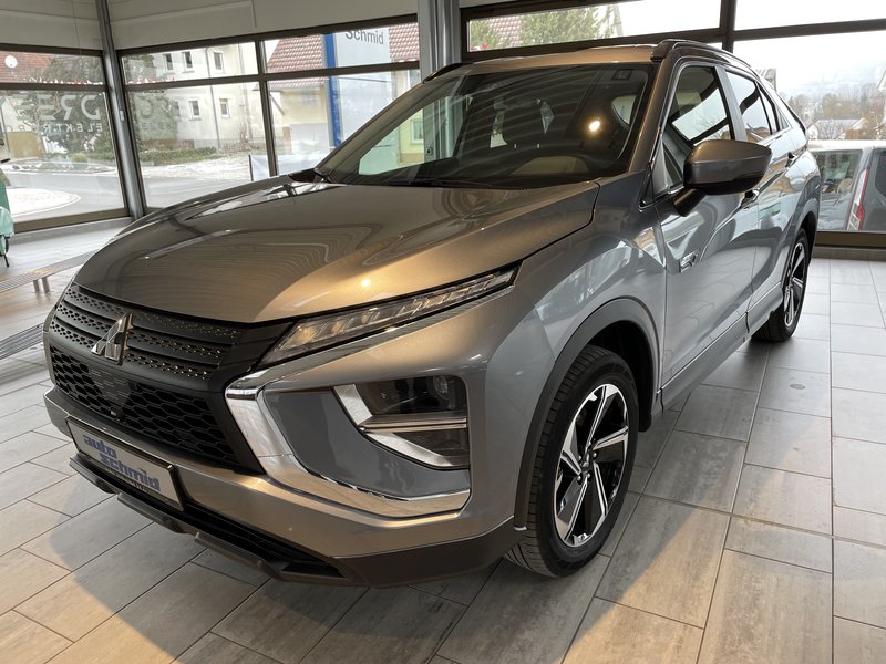 Mitsubishi Eclipse Cross Hybrid 4WD + Anhängerkupplung
