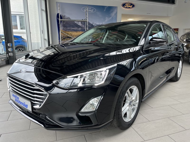 Ford Focus Cool&Connect + Winter Paket + Navi + Klima