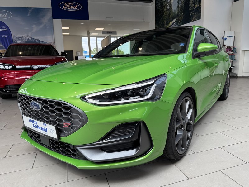 Ford Focus ST X Fahrerassistenz + Panorama + B&O