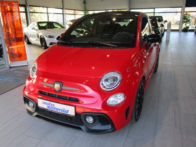 Abarth 500 Cabrio 595C Competizione