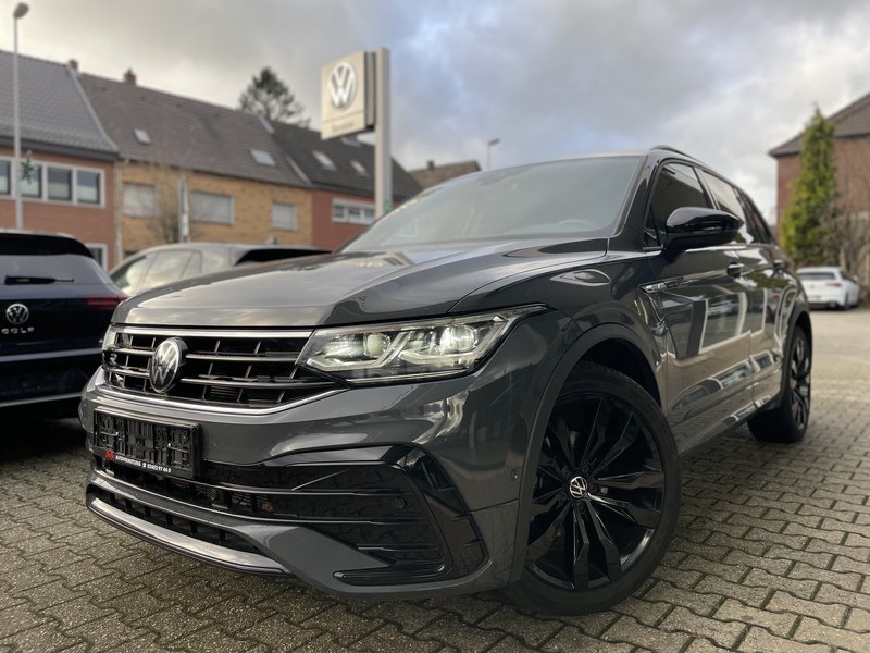 Volkswagen Tiguan R-Line PANO,Kessy,AHK,KAM,Black-Style