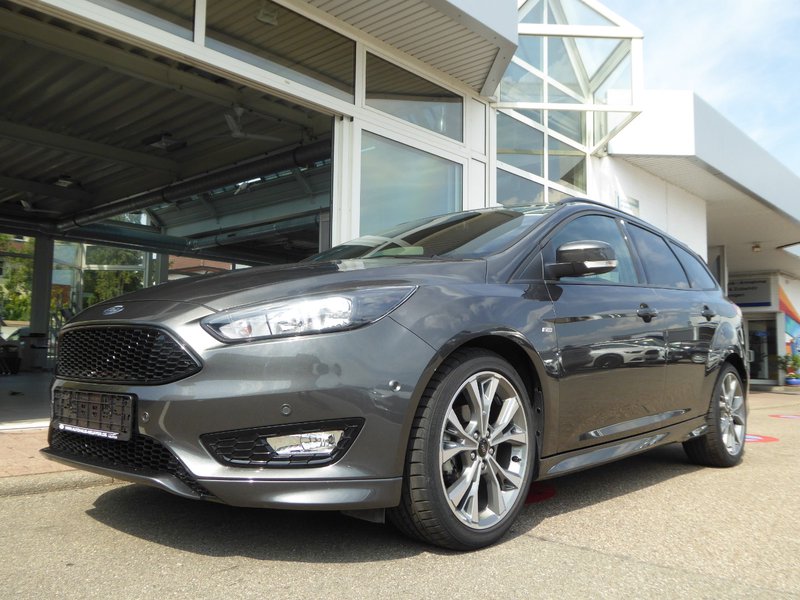 Ford Focus Turnier St Line Automatik Rfkamera Gebraucht Kaufen In Herrenberg Preis Eur Int Nr Verkauft