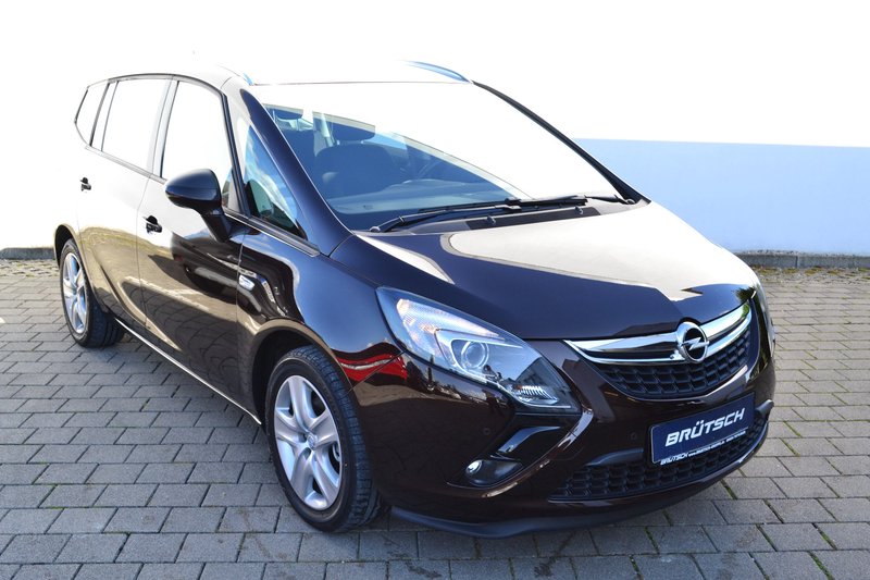 Opel Zafira Tourer 1.4 T Edition AHK / 7-SITZER gebraucht kaufen in Singen  Preis 13980 eur - Int.Nr.: 5190 VERKAUFT