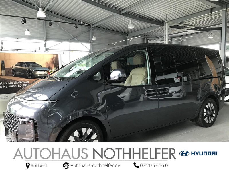 Hyundai STARIA 7-Sitzer 2.2 CRDi 4WD Signature Panoramadach / elek. Schiebetüren + Heckklappe