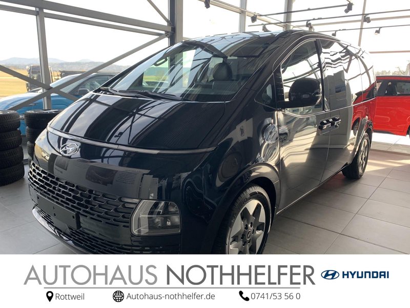Hyundai STARIA 9-Sitzer MJ23 2.2 CRDI 8 A/T 4WD PRIME Parkpaket Panoramadach
