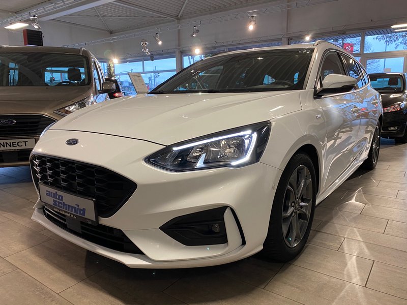 Ford Focus Turnier ST-Line Easy-Parking + Winter-Paket