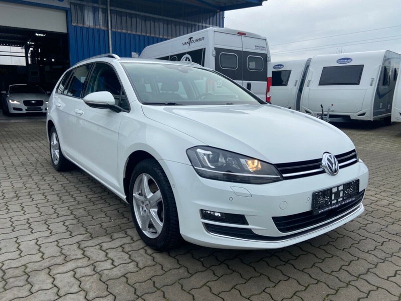 Volkswagen Golf 2.0 TDI DSG Highline Standheizung Navi ACC